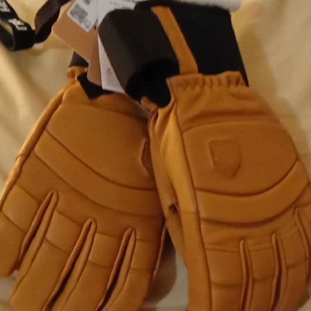 Hestra Men's Tan Gloves